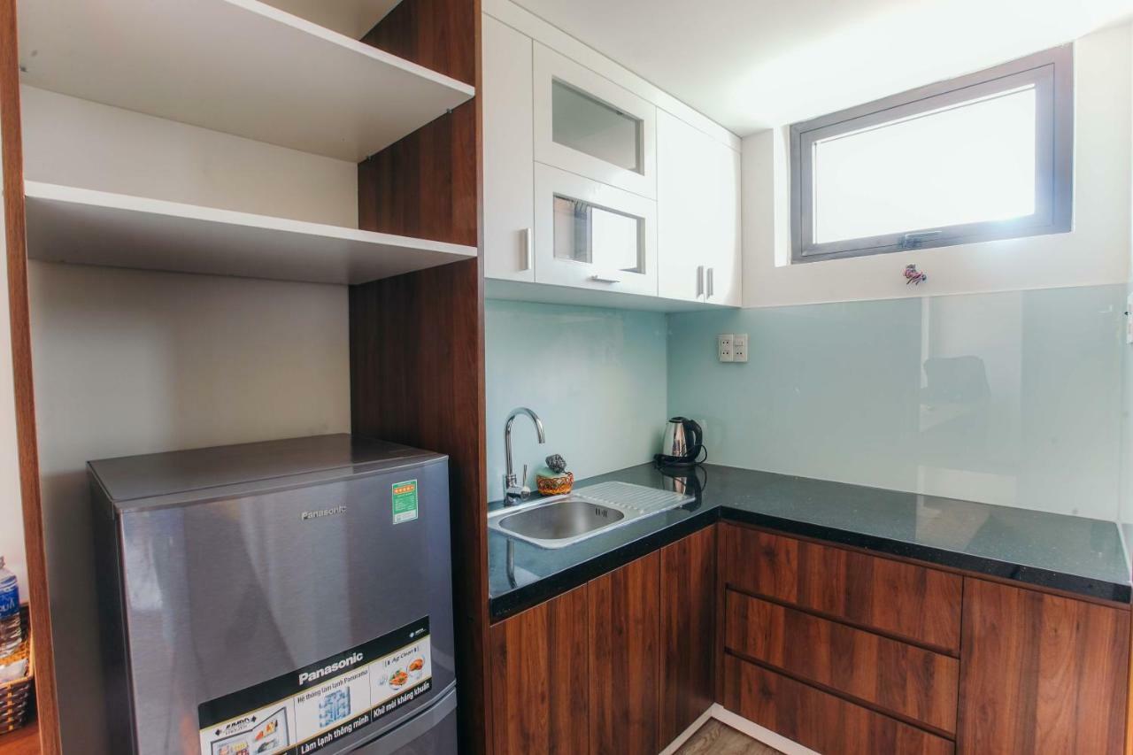 Royal Lion Hotel & Apartment Дананг Екстериор снимка