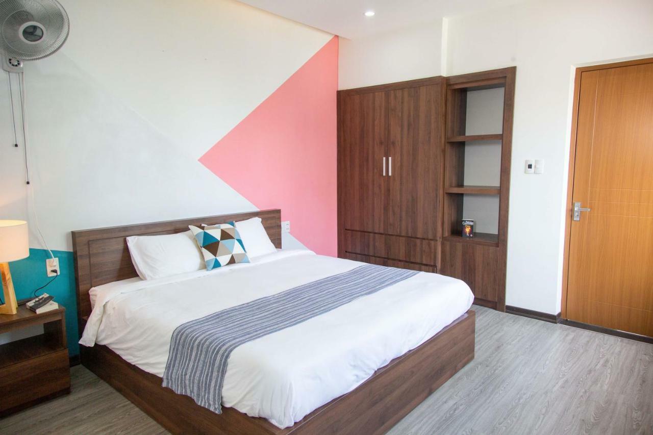 Royal Lion Hotel & Apartment Дананг Екстериор снимка
