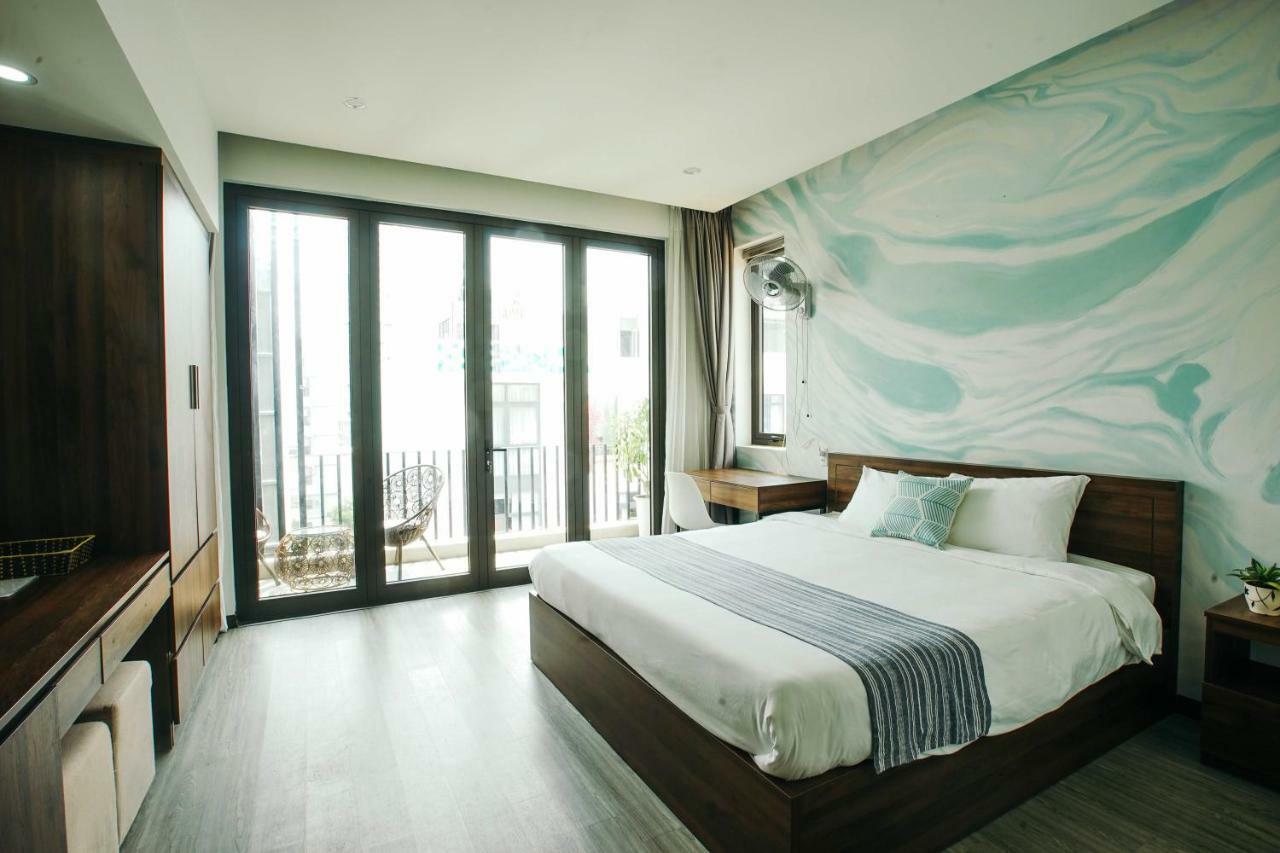Royal Lion Hotel & Apartment Дананг Екстериор снимка