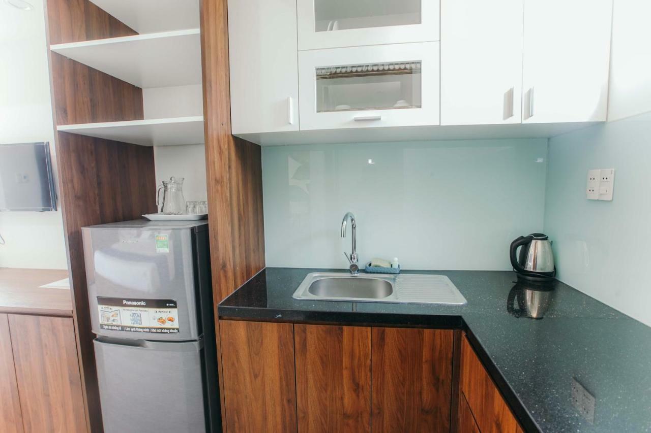 Royal Lion Hotel & Apartment Дананг Екстериор снимка